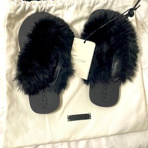 Faux fur sandals